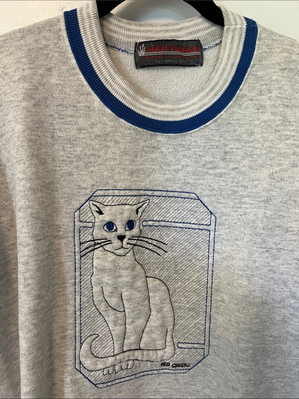 Vintage Crew Neck Cat Sweatshirt - Picture 3 of 4